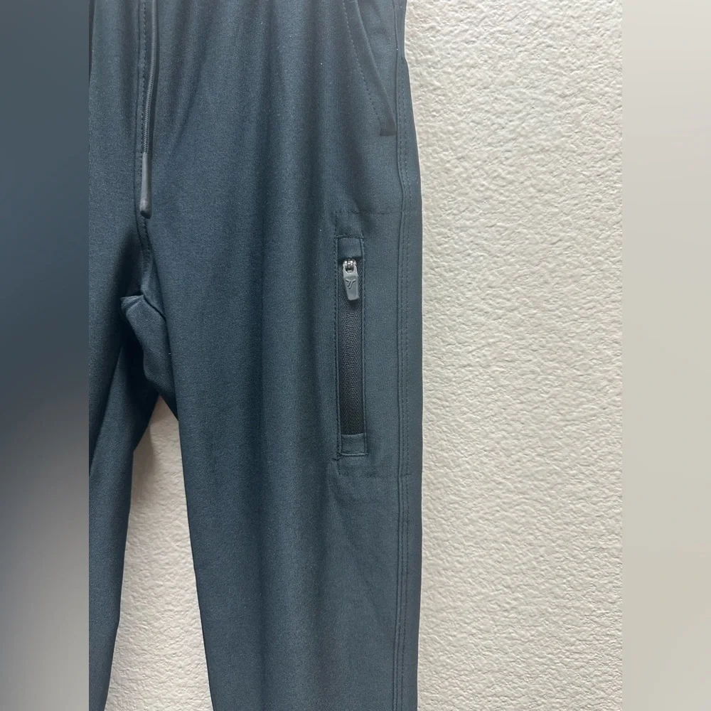 Old Navy wear jogger